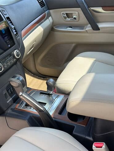 oka satılır: Mitsubishi Pajero: 3 l | 2007 il 149800 km — 8