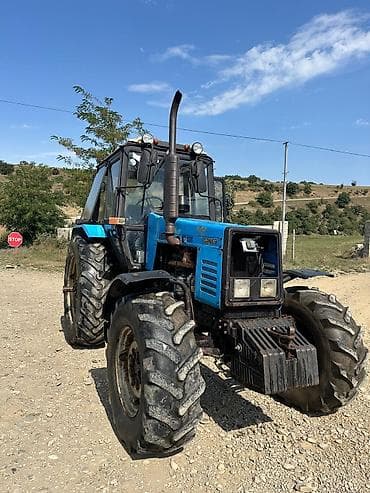 qosqu: Belarus 1221 tərtibatlı təkərli traktor və qoşqu - Model: Belarus — 3