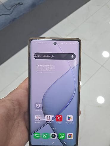 pixel 10 pro: Tecno Spark 20 Pro, 256 GB, Face ID — 2