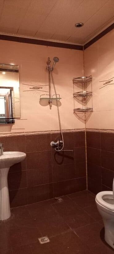 xocasəndə evlər: Nəsimi rayonu,Memar Əcəmi metrosu,Yeganə şadlıq evinin yanı,15 — 11