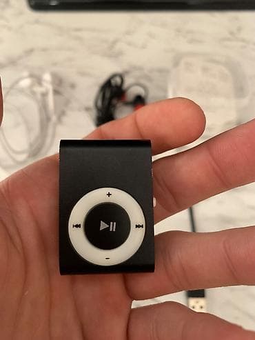 ipod classic: Mp3 player sadece 3 gun istifade olunub. Qutusu, nalusniki, adaptir — 4