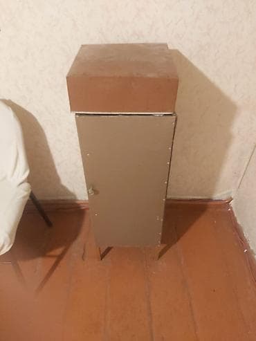 Su filteri. Dawdan temiz duru su suzulur. Icmek ve yemeye istifade