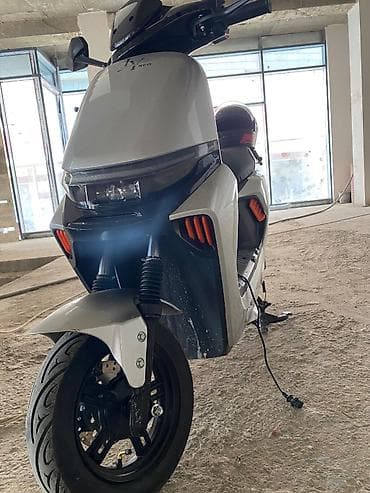kask motor: - JY, 50 sm3, 2024 il, 150 km — 1