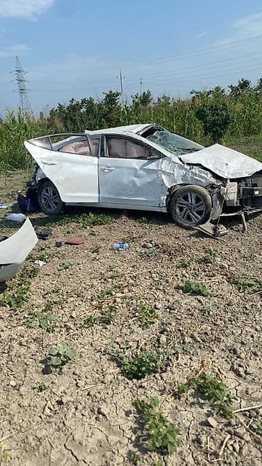 starter qiymeti: Hyundai Elantra, ağ rəng, sedan kuzov – ehtiyat hissələri üçün — 3