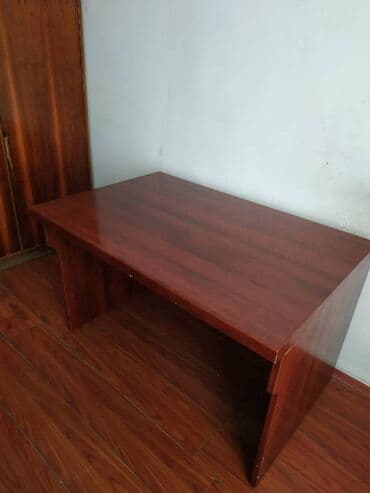 reception masası: Stol normal vəziyyətdədir.Maraqlananlar zəng vursun.Uzunluq 1,2 — 2