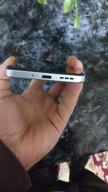 mi 9 t: Redmi 13C, 128 GB, rəng - Ağ, Barmaq izi — 2