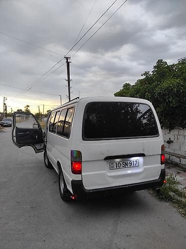 ford tranzit 2007: Toyota Hiace: 2.5 l | 1990 il Mikroavtobus — 1