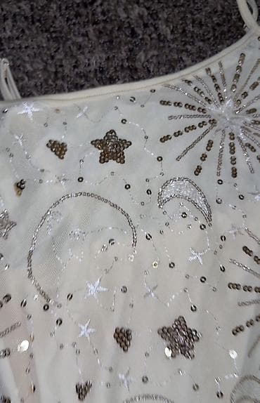 don modelləri 2023: Ziyafət donu, Mini — 2