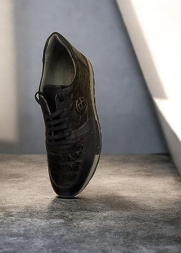 qara kofta: Yeni - Tütkiyə ULUS 
Tam orijinal dəri -üz və iç 100% 
Ölçü - 41 — 1