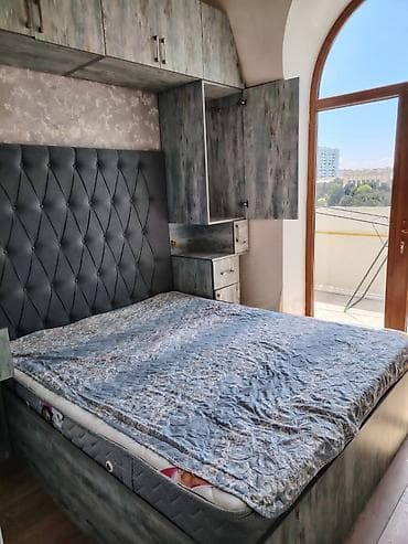 zigda kiraye menzil: Makler haqqı 100 Daxildir: - Qonaq otağı: künc divan (yastıqlarla) — 3