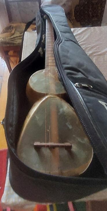 Musiqi məktəbini bitirdiyim üçün satıram. Real alıcıya endirim edəcəm — 3