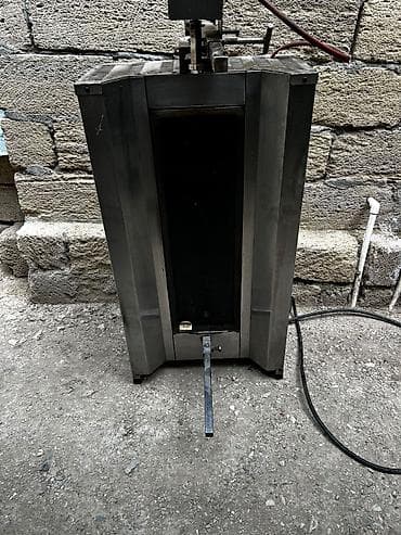 Doner aparati tecili satilir altinin padnusu ve tosterde ustunde