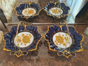 yuxuda qend qabi gormek: 2 eded qab. Ala veziyyetde.tutacaqlari hemde cixarila biler — 1