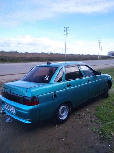 ваза напольная керамическая высокая: Model: Lada 2110 (sedan) Rəng: firuzə/mavi Kuzov: 4 qapılı — 1