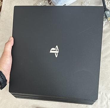 Video oyunlar və konsollar: PlayStation 4 Pro 1TB / İdeal Vəziyyətdə / 2 Təzə Pult + 15 Populyar — 2