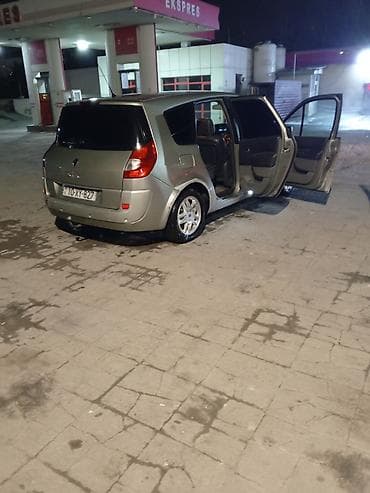 Renault Scenic: 1.5 l | 2007 il 53000 km Van/Minivan