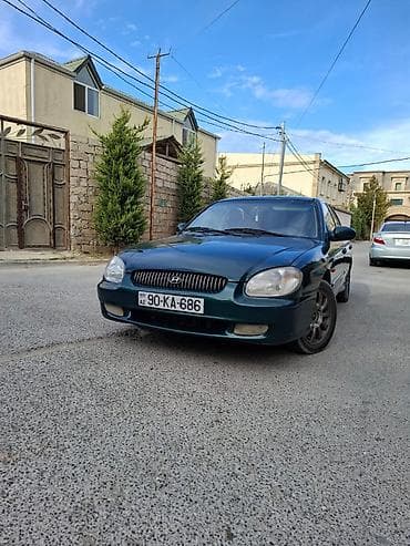 Hyundai Sonata: 2 l | 2000 il Sedan — 1