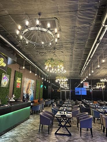 lounge: Müasir interyerə uyğun geniş restoran/iaşə məkanı icarəyə təklif — 1