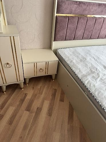 açılan çarpayı: Yataq otağı 2 əl mebel dəsti Çox az istifadə olunub .Bazalıdır . - — 4