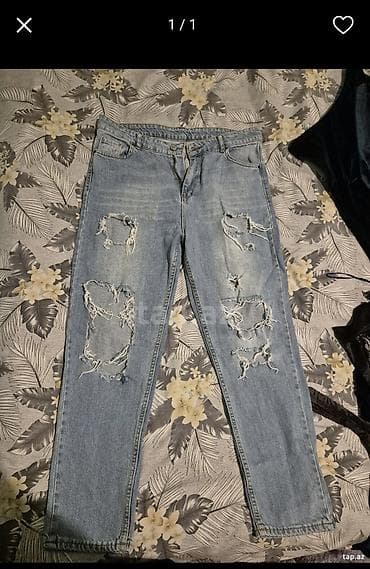 Cins şalvar – açıq mavi (light wash), yüksək belli, düyməli və