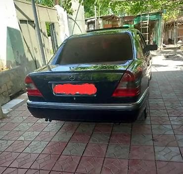 Mercedes-Benz C 200: 1.8 l | 1994 il Sedan lalafo.az -da Mercedes-Benz C 200: 1.8 l | 1994 il Sedan