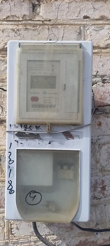ecemi naxcivanide kiraye evler: 5 otaqlı, 6 kv. m — 2