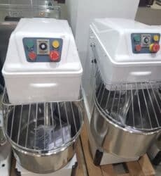 xamir yoyadigan aparat: 25 kq, Nağd ödəniş — 2