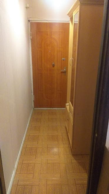 2 otaqlı mənzil tam əşyalarla birlikdə. - Plan: dəhliz, işıqlı