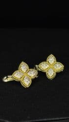 oğlan sepləri: Qadın bəzək dəstləri və aksesuarları 1) Qızıl rəngli zəncir üzərində — 6