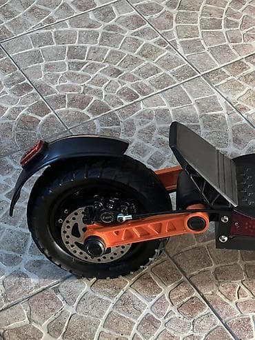 50 gəpik: İşlənmiş Elektrik samokat 10", > 1000 Vt, > 45 km/s, Ödənişli çatdırılma — 4