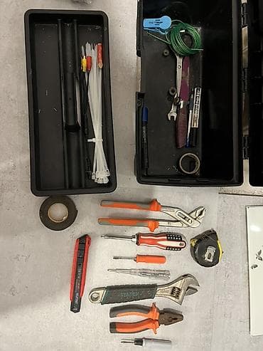 Alət dəsti Şəkillərdə görünən bütün alətlər paket şəklində. Tək-tək