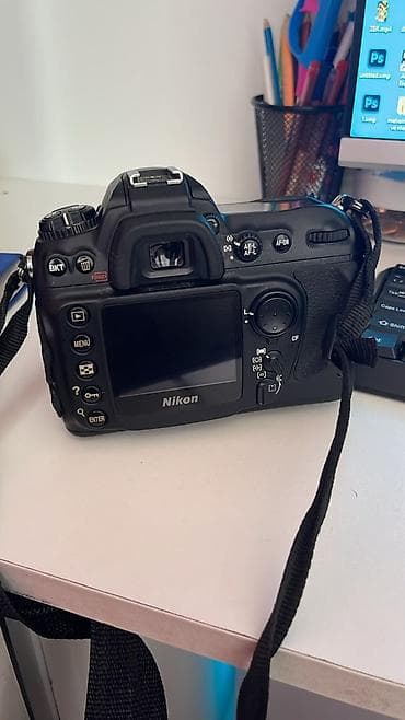2ci el iphone: Nikon D200 DSLR fotoaparat + AF-S DX NIKKOR 18-55mm obyektiv • — 3
