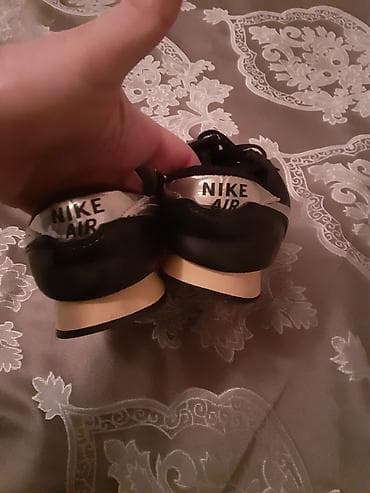 ayaqq: Gencede satilir orginal Nike krasofka Unisex hemi oglan hemi qiz ucun — 4