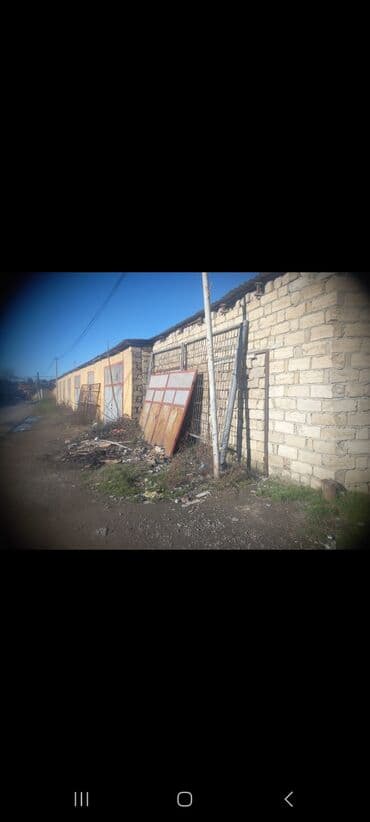 Divar kağızları, oboy: Satilir cox tecili 4.6ya yerdi 24kivadratdi asvaltin duz qiraqidi — 1