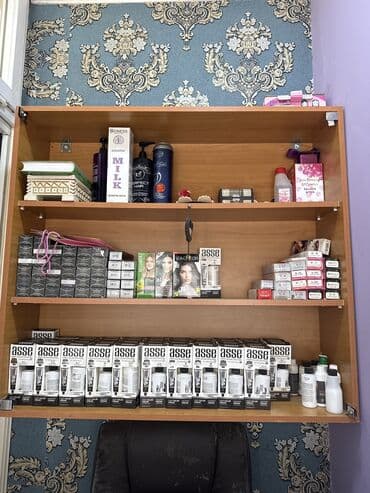 стеллаж для цветов: Б/у, Декоративная полка — 1