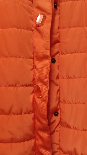 sarı rəngli kişi gödəkçəsi: Kurtka,proizvodstvo Germanii.novaya,ocen krasivaya i modnaya.razmer — 6