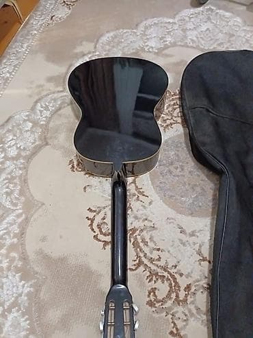 klasik gitara: Klassik gitara, Akai, İşlənmiş, Ünvandan götürmə — 3