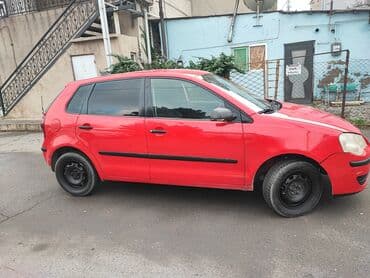 Riyaziyyat: Volkswagen Polo, qırmızı rəng, hetçbek kuzov. Texniki xüsusiyyətlər — 8