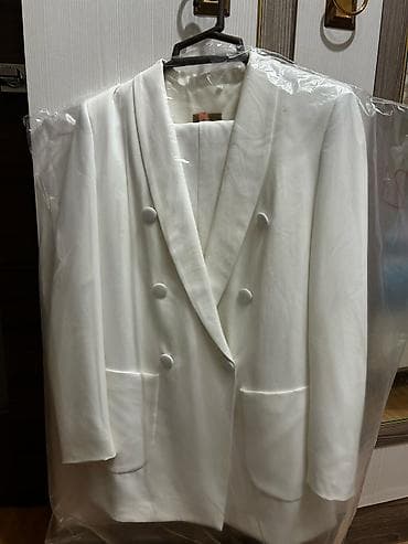 Svitşotlar: Kostyum dəsti 1 dəfə geyinilib 50 manata alınıb 20 ye satılır 36 — 1