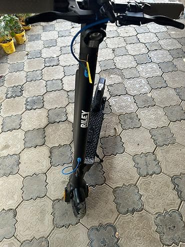 elektirikli mapet: Riley elektrik skuter - Rəqəmsal LED displey: sürət, batareya — 4