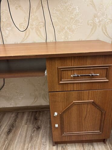 işlənmiş oturacaqlar: Masalar — 2