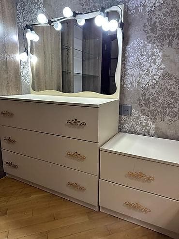 2 tumba +1 guzgu ideal veziyyetde tecili kocle bagli satilir at lalafo.az 2 tumba +1 guzgu ideal veziyyetde tecili kocle bagli satilir