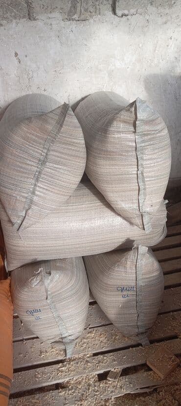 taxtanın kubunun qiyməti 2022: Məhsul: Ağac yonqarı (iri fraksiya), kisələrdə 1kisəsi= 3manat — 3