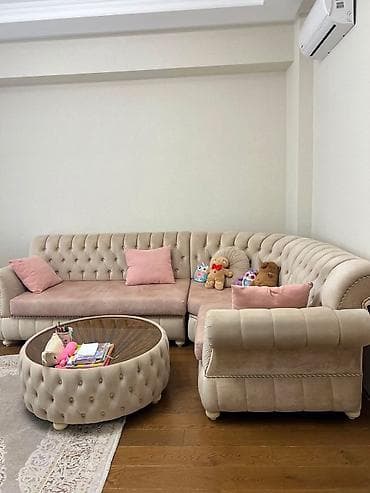 Divan ve stol 450 Azn Ünvan ; yasamal Bazasizdir ölçüsü 2.40 & lalafo.az -da Divan ve stol 450 Azn Ünvan ; yasamal Bazasizdir ölçüsü 2.40 &