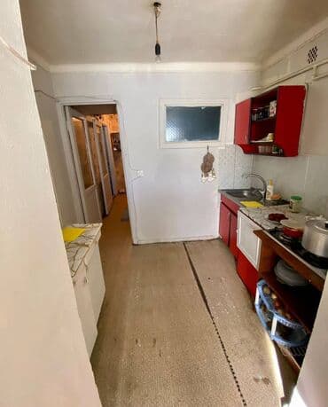 ev masazir: Bakı, 3 otaqlı, Köhnə tikili, m. Neftçilər, 45 kv. m — 2