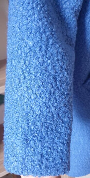 женские шапки из мериноса: Qadın paltosu, etiketsiz,lakin geyinilməmiş. S bədən ölçülər də — 3