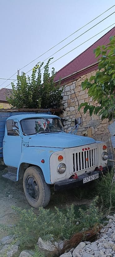 disk ve tekerler type 1: QAZ 52. Maşın əla vəziyyətdədir sənətləri tam qaydasındadır 1 illik — 2