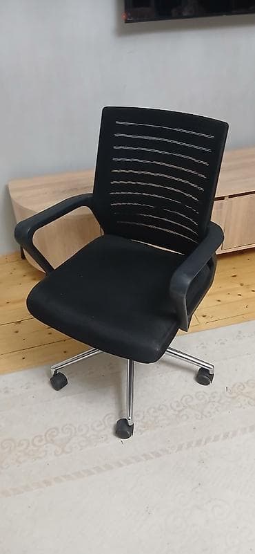 Ofis kresloları – 2 model 1) Model A - Rəng: qara - Nəfəsalan tor — 1