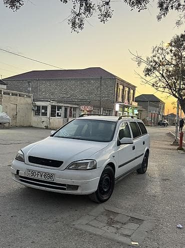 mercedes maşın: Opel Astra: 1.8 l | 1998 il 434700 km Universal — 2