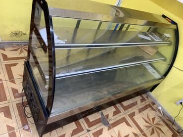 servis avadanliqlari: Vitrin soyuducu– 2 metr • Qabarıq ön şüşəli, yanları şüşəli vitrin • — 2